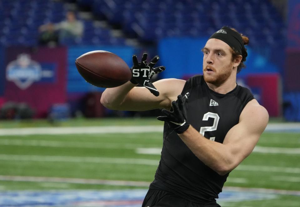 Iowa State tight end Chase Allen goes through drills during the 2022 NFL Scouting Combine.