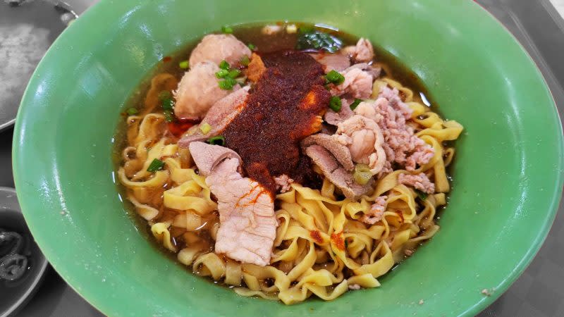 Fu Yuan Minced Pork Noodles minced pork noodles chilli