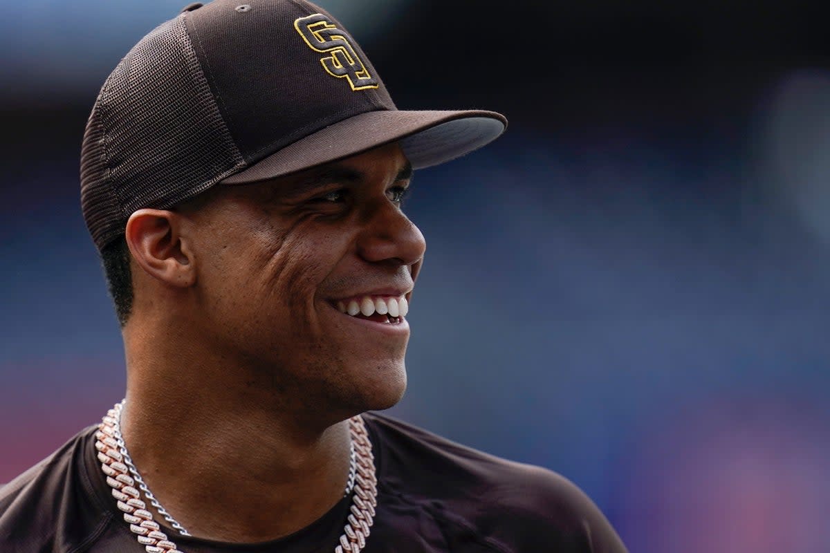 PADRES-SOTO (AP)