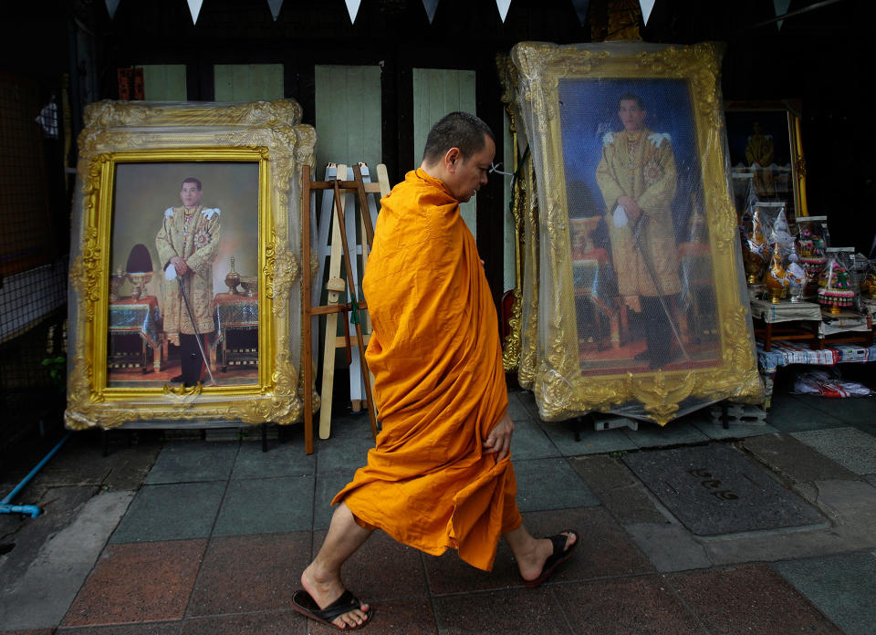 Portraits of the new King in Bangkok, Thailand