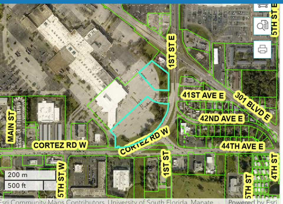 The 7.5-acre property where 242 apartments are planned is outlined in this screenshot from the Manatee County Property Appraiser’s web page.