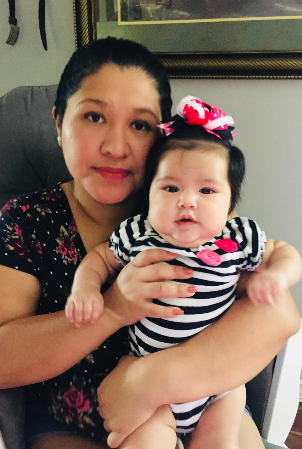 Breastfeeding mum, Suzie Ramirez, has claimed she was left ‘humiliated’ after reportedly being asked to cover up while feeding her daughter at a dentist’s office. Photo: Caters News