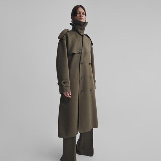 The wait is over, Phoebe Philo finally drops her first collection