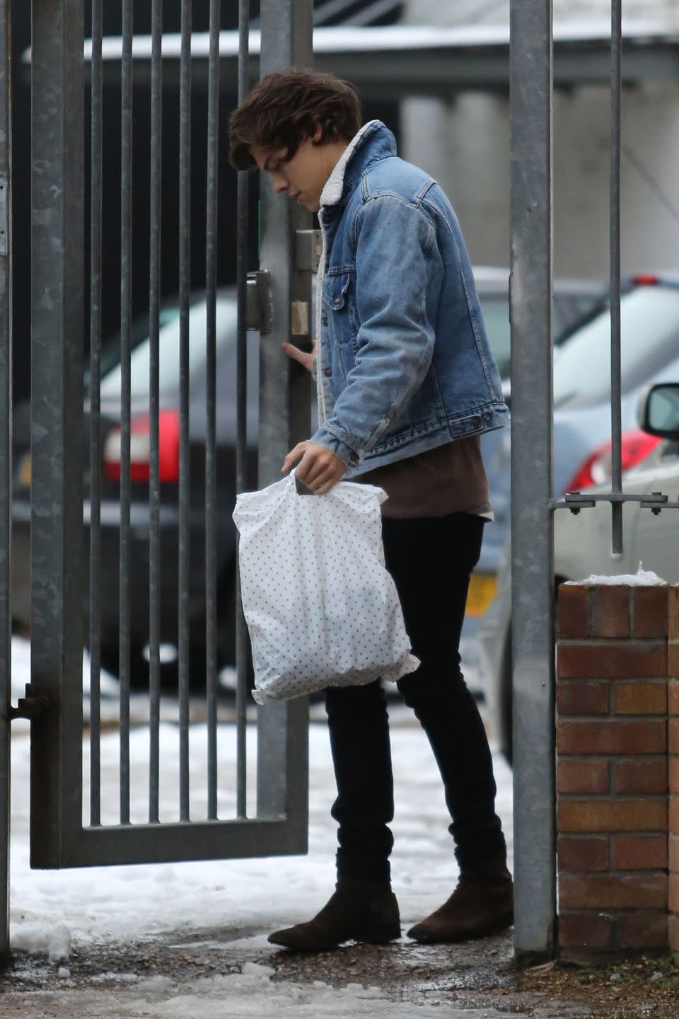 harry styles sighting in london january 22, 2013