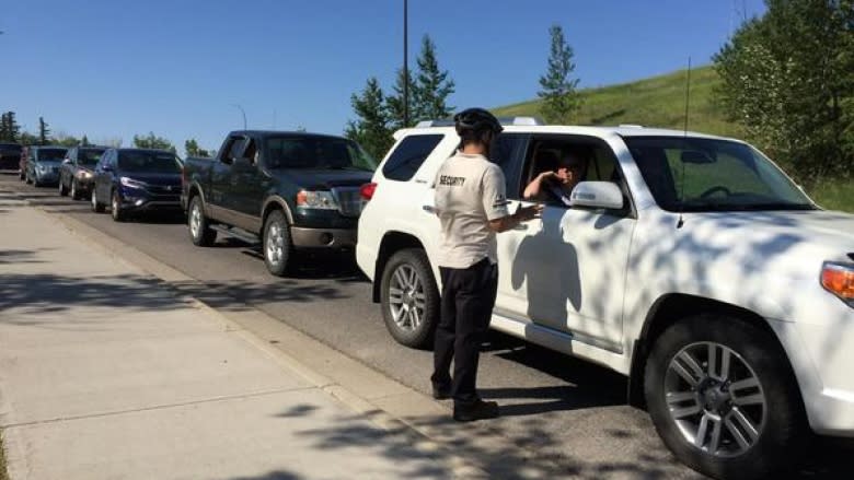 Calgary Zoo reopens after Sunday's power outage