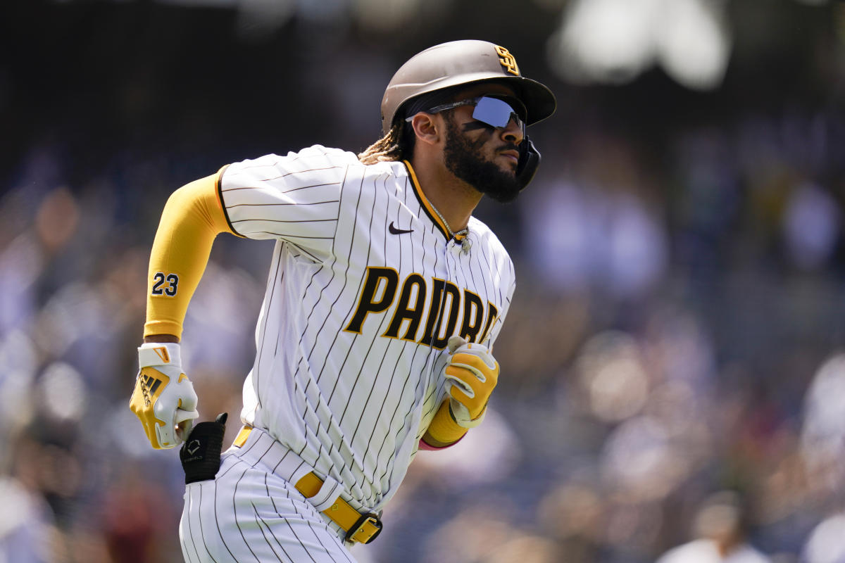 Pirates bring back script on new uniforms - Uniform Authority