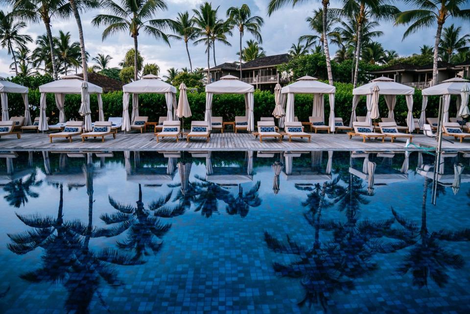 best hawaii hotels for families four seasons hualalai
