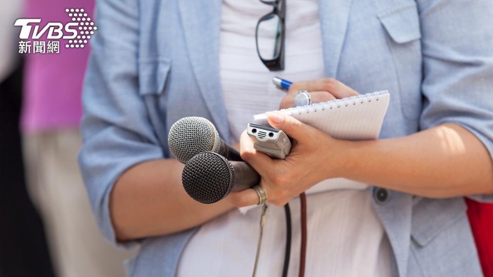 丹麥一名女記者日前去採訪當地一間換妻俱樂部。（示意圖／shutterstock達志影像）