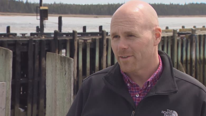 Fire damage to Yarmouth County wharf concerns skippers