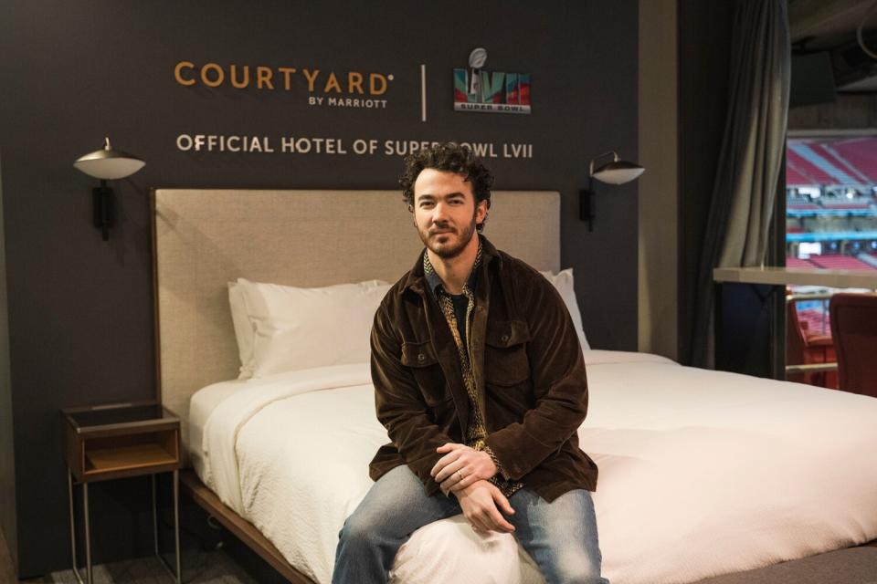 kevin jonas' partnership with courtyard marriott