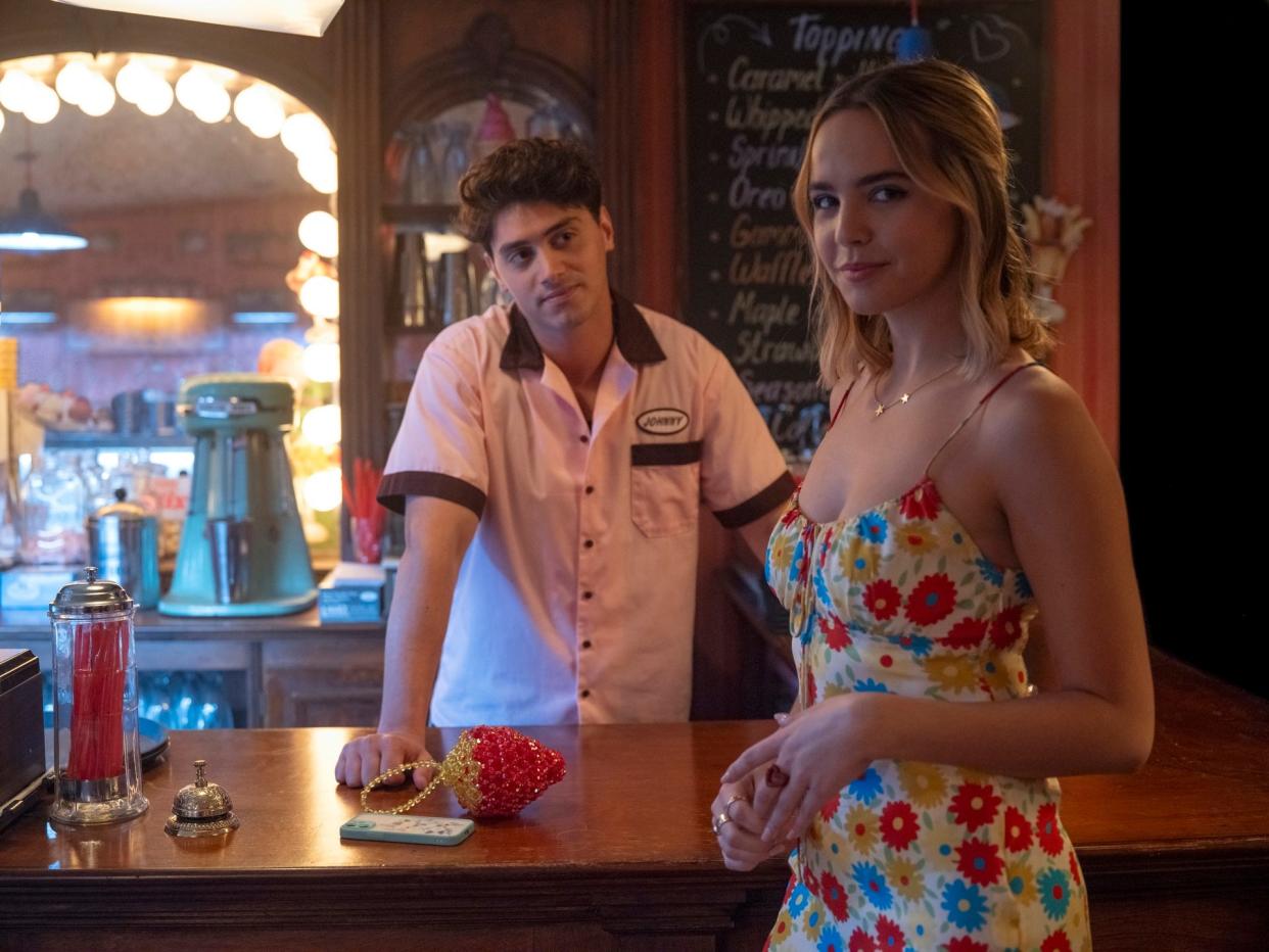 Antonio Cipriano and Bailee Madison in "Pretty Little Liars: Summer School" Season 2.