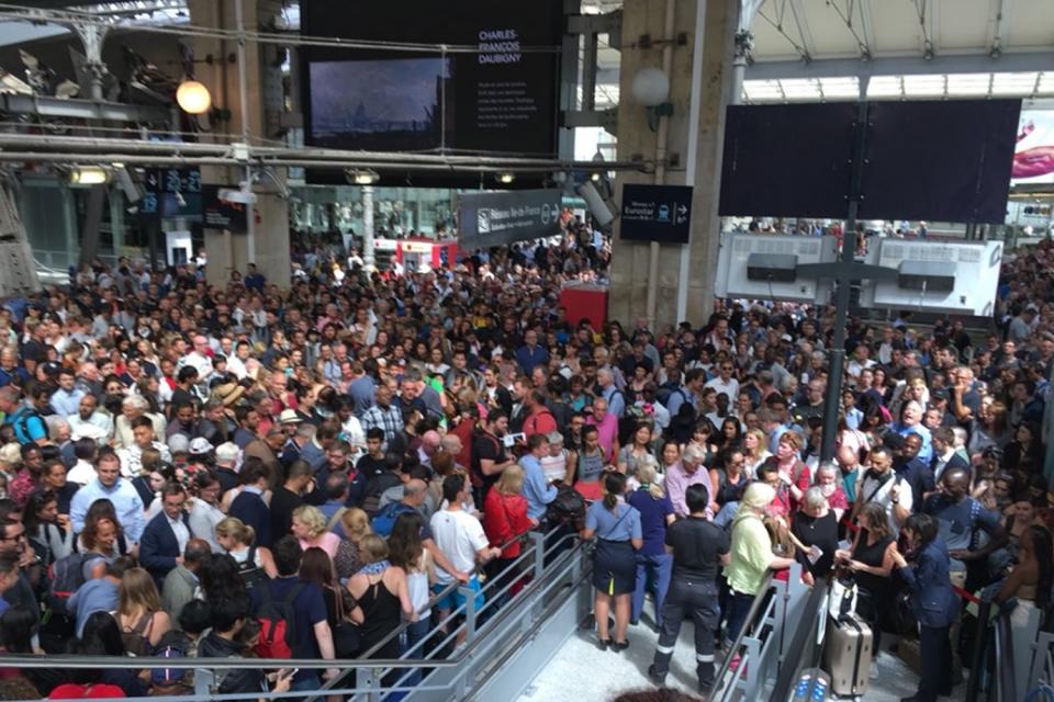 Eurostar delays: Hundreds of train passengers caught in SIX HOURS of delays with vast queues at St Pancras and Gare du Nord 'due to power failure'