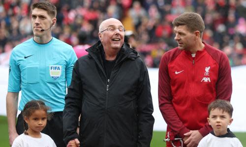 Sven Göran-Eriksson lines up with Steven Gerrard before Saturday's game.