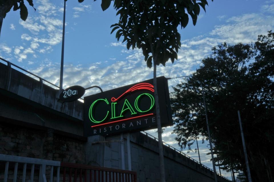 Ciao Ristorante - Signage