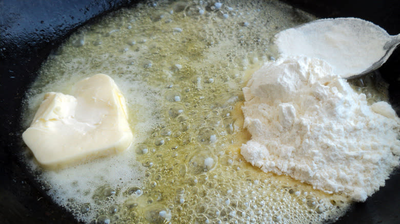 Flour and butter cooking