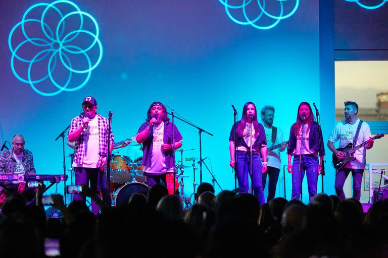 Hoy 08/10/22 se inauguró el "Auditorio Municipal de Maipú Marciano Cantero". Como homenaje se realizó un recital con músicos mendocinos. Se interpretaron solo temas de los Enanitos Verdes, la banda en la que Marciano era cantante, bajista y lider, junto a Felipe Staiti.