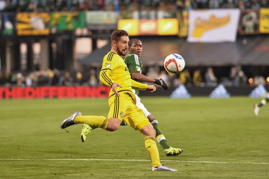 COLUMBUS, OH – DECEMBER 6: Ethan Finlay #13 of the Columbus Crew SC controls the ball against the Portland Timbers on December 6, 2015 at MAPFRE Stadium in Columbus, Ohio. Portland defeated Columbus 2-1 to take the MLS Cup title. (Photo by Jamie Sabau/Getty Images)