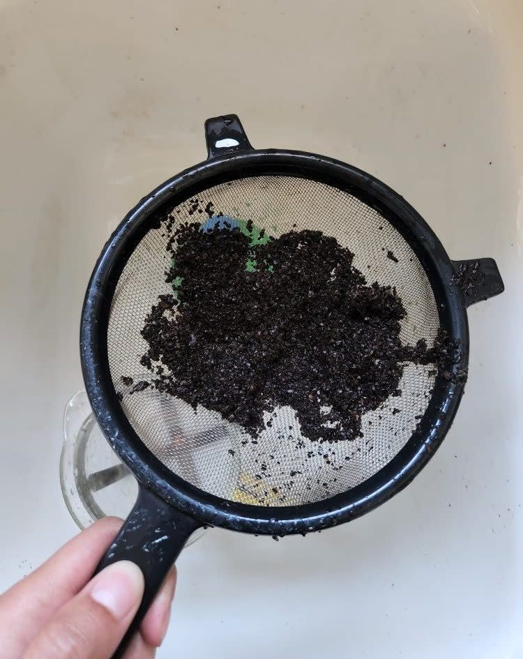 how to clean a french press