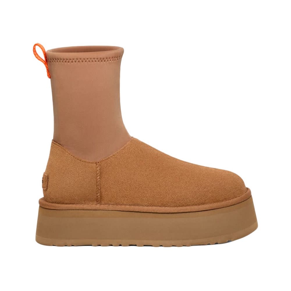 <p><a href="https://go.redirectingat.com?id=74968X1596630&url=https%3A%2F%2Fwww.ugg.com%2Fwomen-boots-classic-boots%2Fclassic-dipper%2F1144031.html&sref=https%3A%2F%2Fwww.elle.com%2Ffashion%2Fshopping%2Fg45210673%2Fbest-fall-shoes%2F" rel="nofollow noopener" target="_blank" data-ylk="slk:Shop Now;elm:context_link;itc:0;sec:content-canvas" class="link rapid-noclick-resp">Shop Now</a></p><p>Classic Dipper Boot</p><p>ugg.com</p><p>$170.00</p>