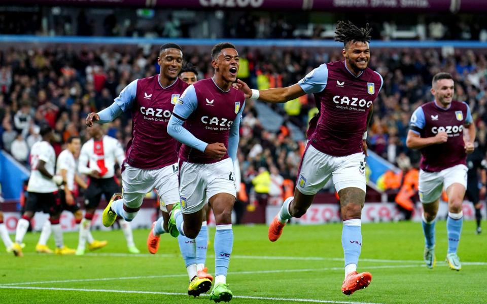 Ramsey (C) - Ramsey and Coutinho impress in Aston Villa win to ease pressure off Steven Gerrard - PA