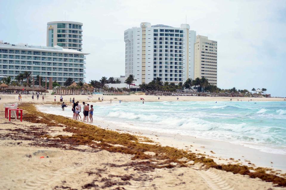 Desde el mismo ángulo, en 2019, la playa con sargazos. / Foto: Medios y Media.