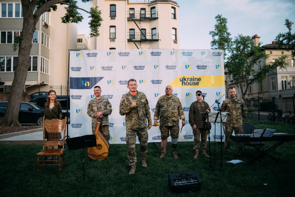 Ukraine soldiers have formed a band that plays a series of Pittsburgh shows this month.