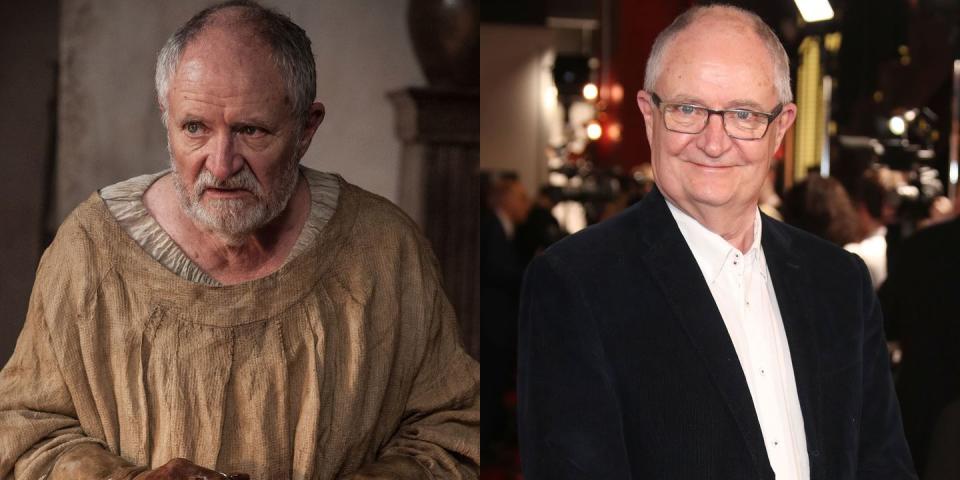 Archmaester Ebrose (Jim Broadbent)