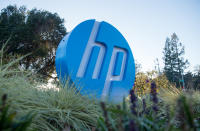 <p>Hewlett-Packard dürfte den meisten wohl als hp bekannt sein. Das Unternehmen stellt Drucker und PCs her. Dass die in den kommenden Jahren noch wichtiger werden dürften, als sie es eh schon sind, ist wohl kein Geheimnis. Dennoch muss hp im Vergleich zu 2017 zwei Plätze einbüßen. (Foto: AFP) </p>