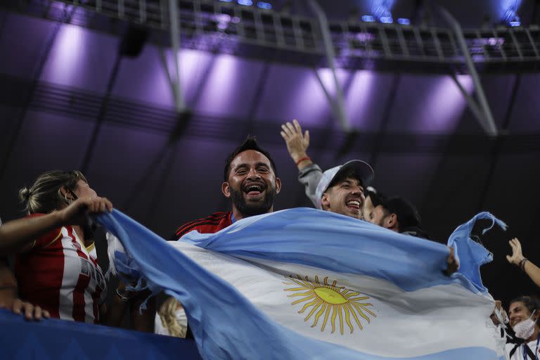 Noche en celeste y blanco: el Maracaná se rindió a la fiesta argentina 