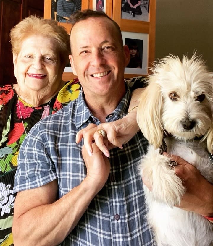 Andy Corren (center) and his mother Renay Corren, who's life is memorialized in a colorful obituary that's since gone viral. (Photo courtesy of Andy Corren)  