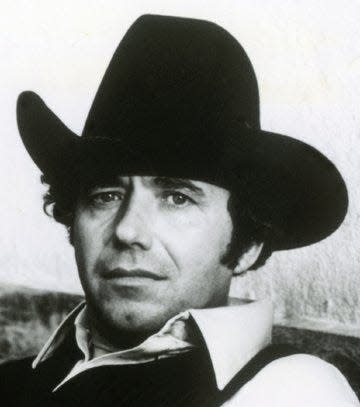 Country singer Bobby Bare had a hit in 1963 with his song "Detroit City," which is featured in a new book by Bob Dylan.