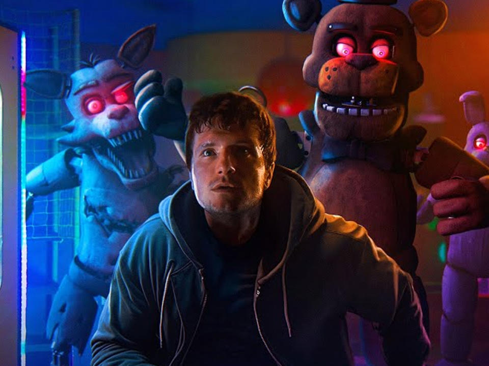 Josh Hutcherson da vida al personaje principal en la película de Five Nights at Freddy's