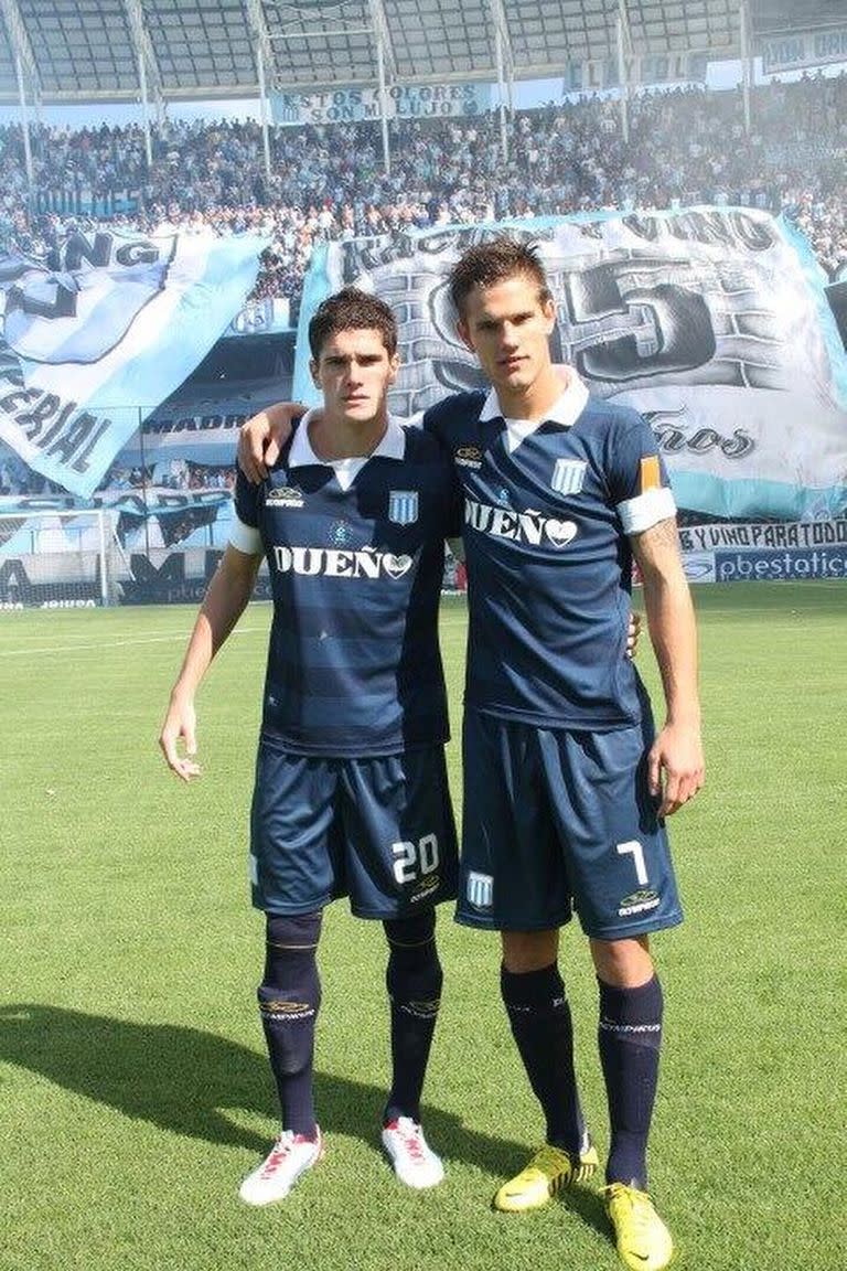 Bruno Zuculini con Rodrigo De Paul; fueron compañeros en Racing y en Valencia.