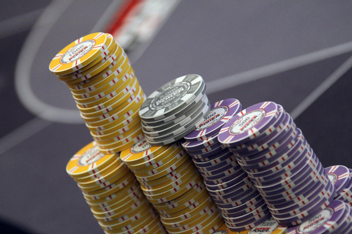 Poker player lied about having colon cancer to raise money