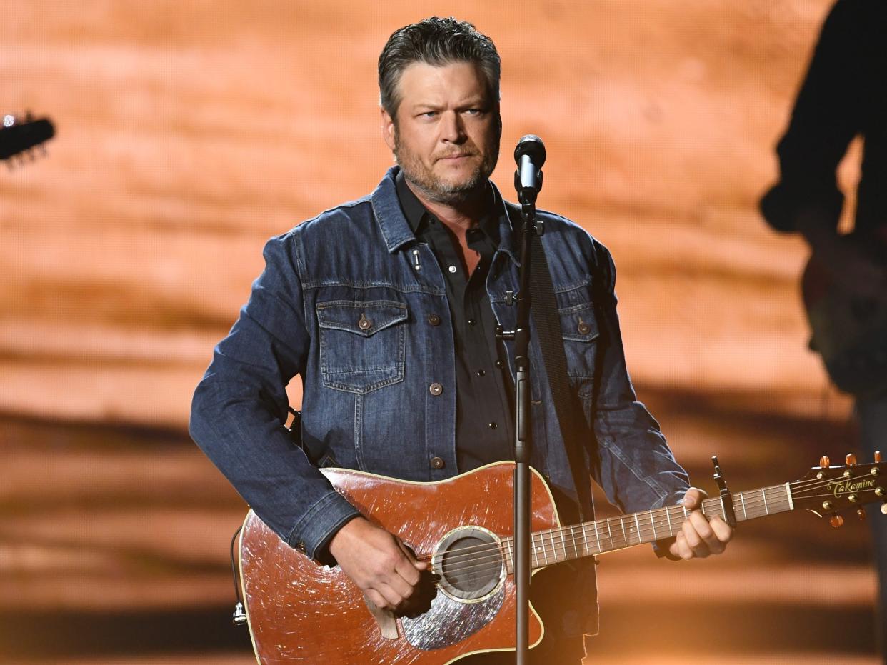 blake shelton