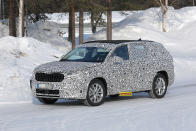 <p>The next-generation Kodiaq gets a fresh exterior look, improved technologies and redesigned interior. It looks to have been extensively reshaped, bearing a more upright silhouette and straighter roofline in the name of practicality. Expect this new SUV to be unveiled in the autumn of 2023.</p>