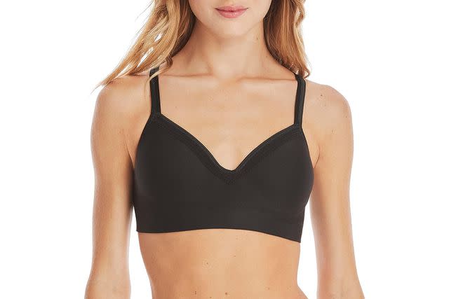 Stay comfortably chic with the Front Open Bra – a masterpiece of  functionality and lasting comfort. The 2 x 8 front hooks ensure a secu