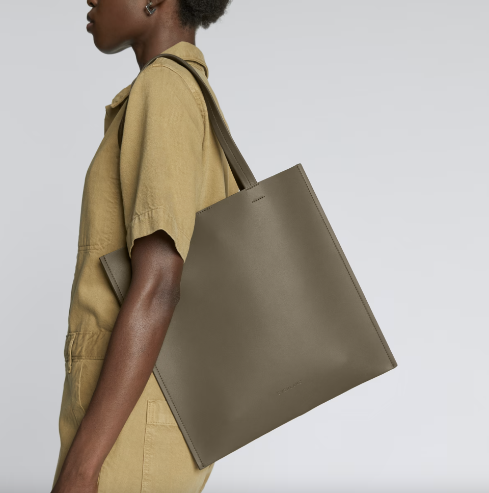 The Gallery Tote in beech (photo via Everlane)