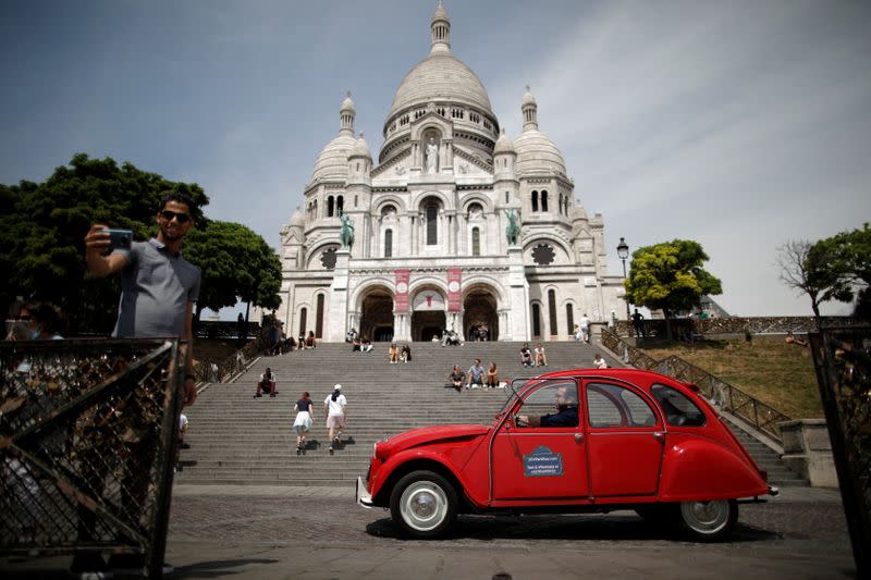 Paris iconic 2CV tours feel brunt of COVID-19 impact on tourism