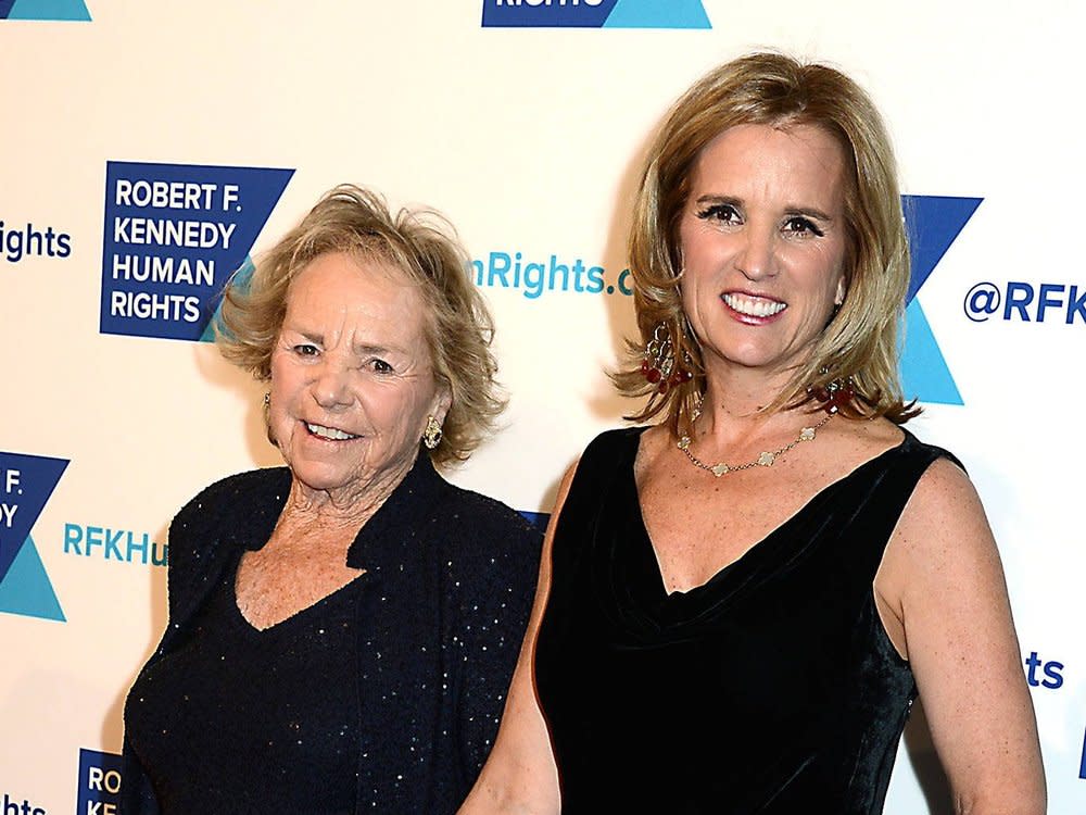 Ethel Kennedy mit ihrer Tochter Kerry im Jahr 2014. (Bild: imago images/Avalon.red)