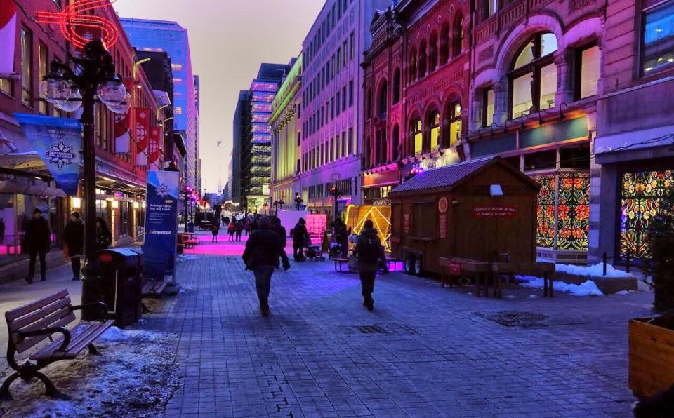 Winterlude attendees walk down Sparks St. in 2020.  