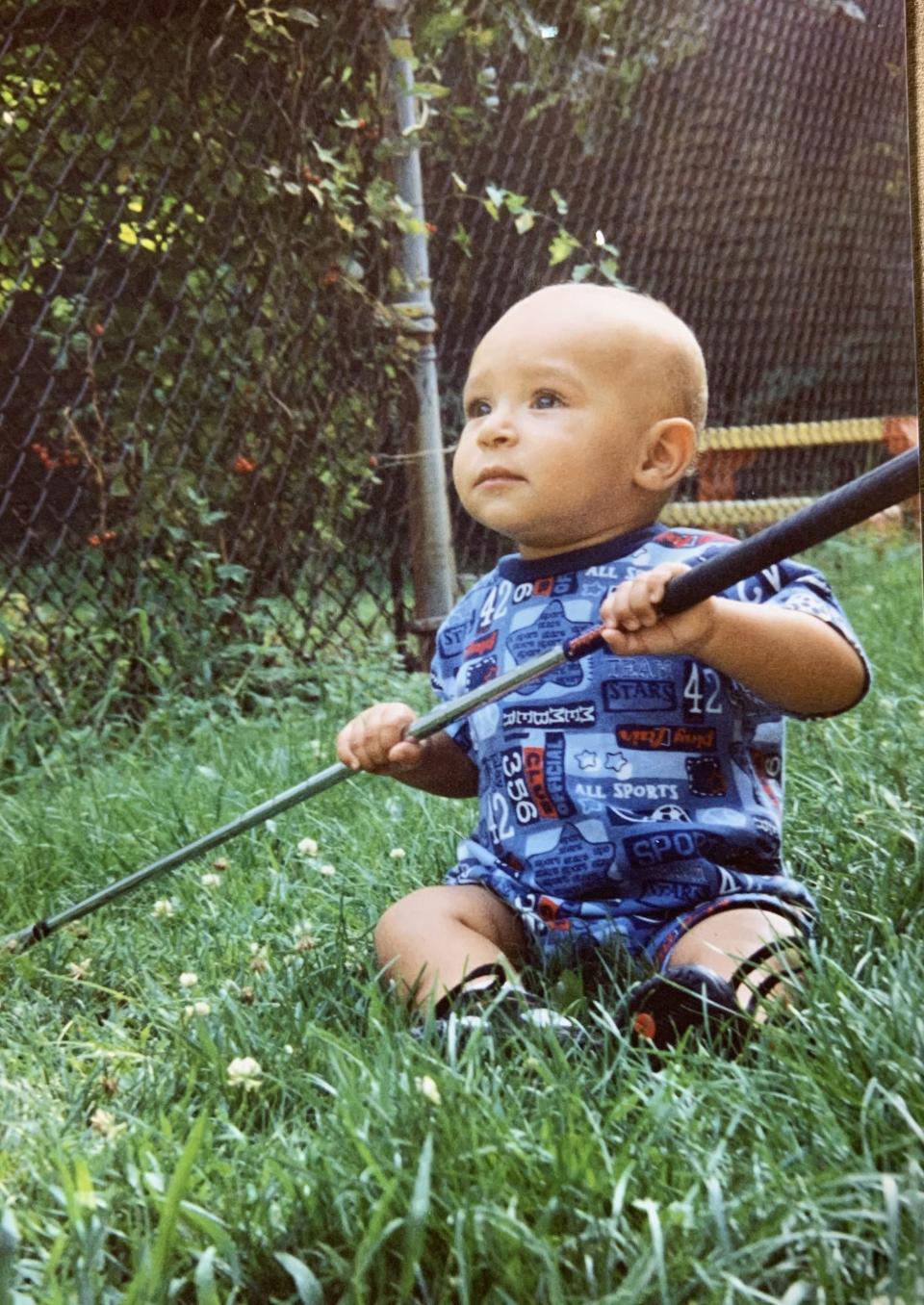 With the help of his father, Akron native Chase Johnson has been preparing for a professional golf career since before he could walk.