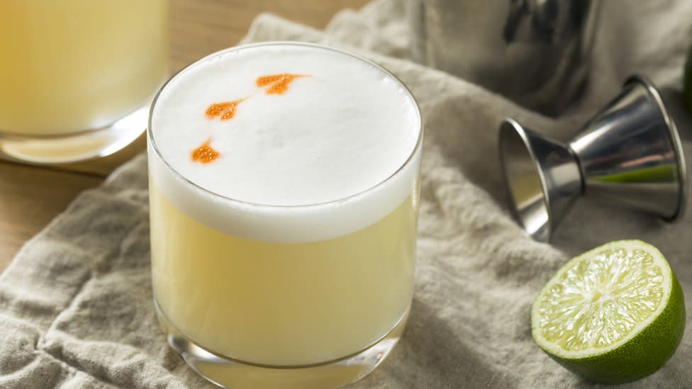 Vaso con pisco sour