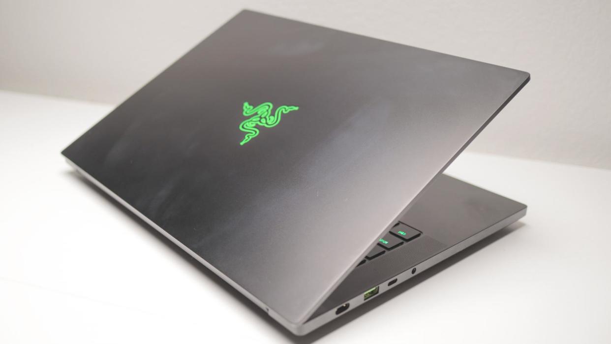  Razer Blade 14 (2023) sitting on desk 