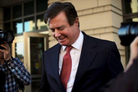 Paul Manafort, former U.S. President Donald Trump 2016 campaign chair, departs after a status conference at the U.S. District Court following his indictment on tax fraud and money laundering charges in the special counsel's investigation into alleged Russian meddling in the 2016 U.S. presidential election in Washington, U.S. November 2, 2017. REUTERS/James Lawler Duggan