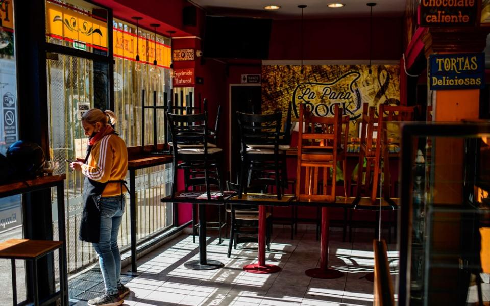 closed cafe - ronaldo schemidt/getty images