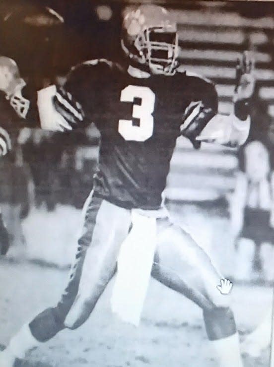 Senior quarterback Effie James threw for 14 touchdowns in 1993 en route to Ohio Heartland Conference Offensive Player of the Year honors.