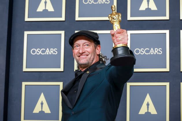 Troy Kotsur celebrates his win at the 94th Academy Awards in March 2022. (Photo: Allen Schaben via Getty Images)