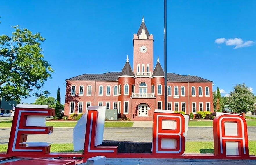 The marquee letters for Elba, Alabama, stand in front of the Coffee County Courthouse prior to installation on June 29, 2023.