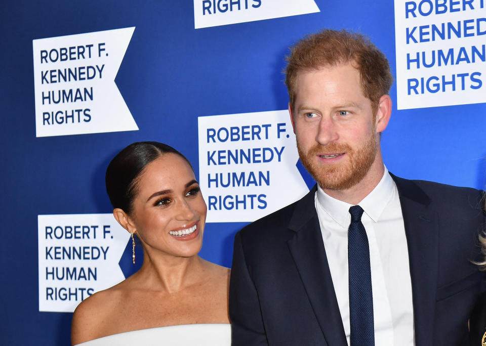 Prince Harry, Duke of Sussex, and Meghan, Duchess of Sussex, arrive at the 2022 Robert F. Kennedy Human Rights Ripple of Hope Award Gala at the Hilton Midtown in New York on December 6, 2022. (Photo by ANGELA WEISS / AFP) (Photo by ANGELA WEISS/AFP via Getty Images)